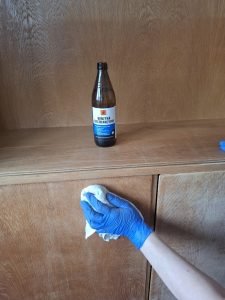 odnawianie mebli benzyną ekstrakcyjną